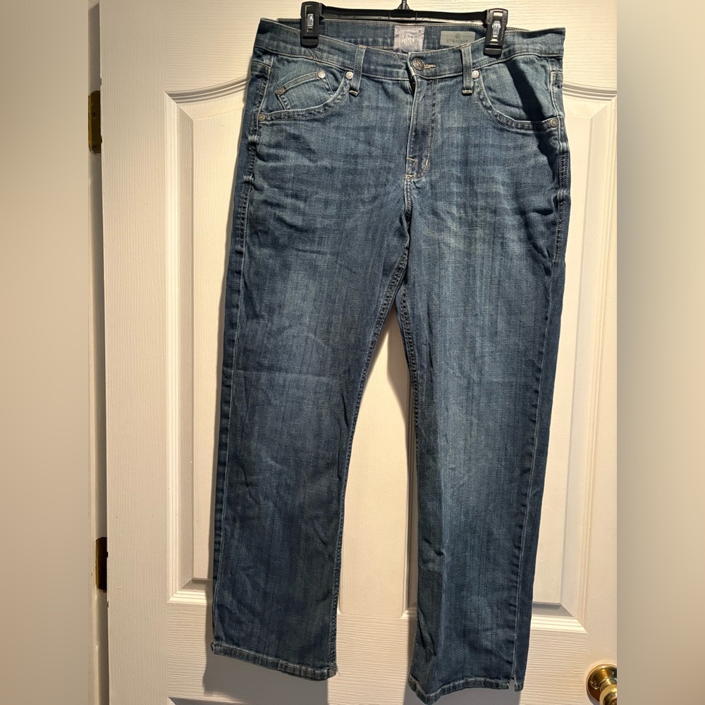 Rock & Republic Men's Straight Jeans in Medium Blue Wash